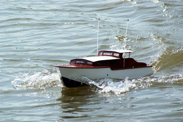 Cabin Cruiser 2 (06)