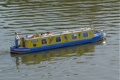 Canal_Boat_Flower_Power