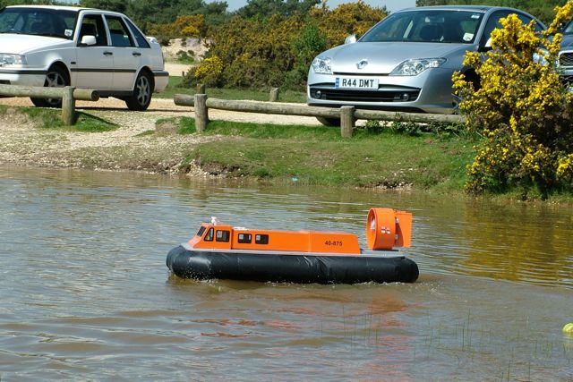  Griffin Hovercraft 20080511151228