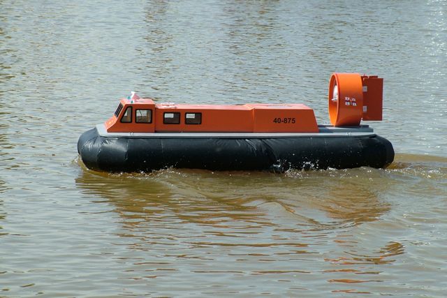  Griffin Hovercraft 20080511151312