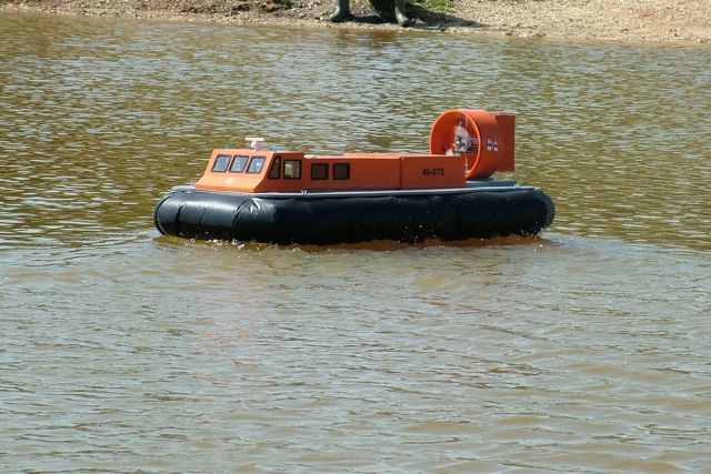 Griffin Hovercraft 20080511151357