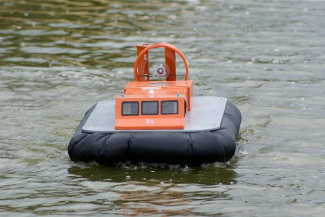 Griffin Hovercraft DSC05893