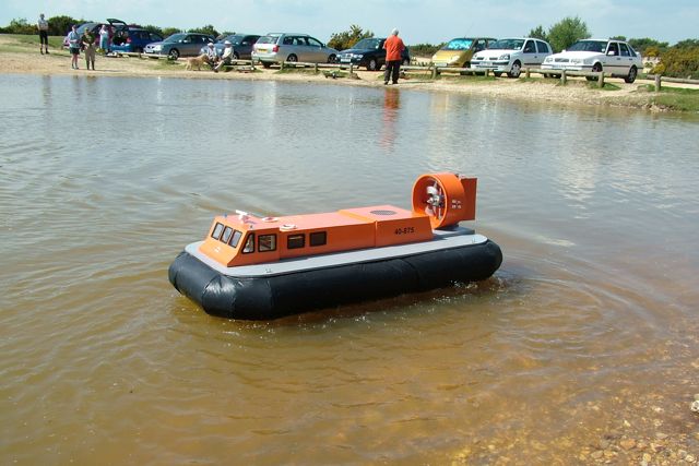  Griffin Hovercraft 20080511151415