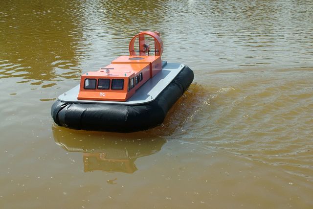  Griffin Hovercraft 20080511151420