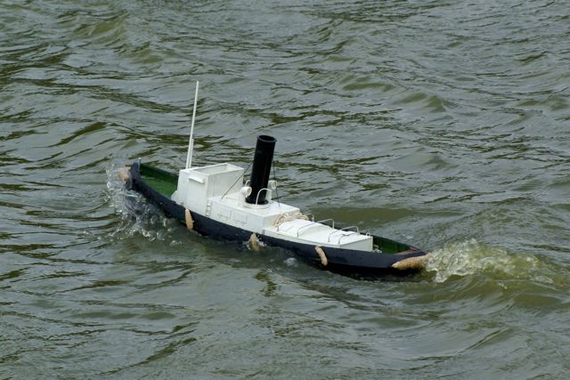 Harbour Tug DSC01146.JPG