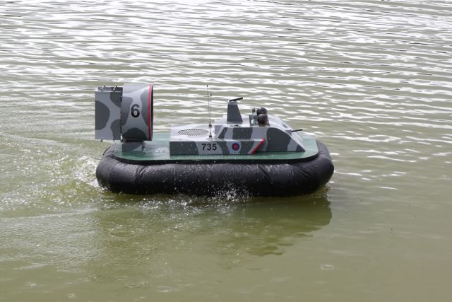 Military Hovercraft 20100708101033