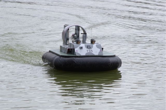 Military Hovercraft 20100708100328