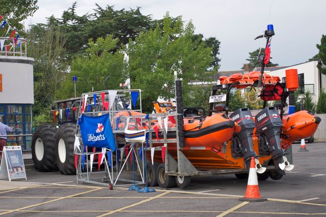 DSC02982 © Peter Taylor 2011